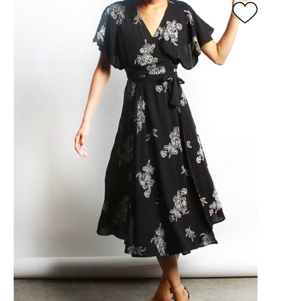Few Moda Floral Wrap Dress